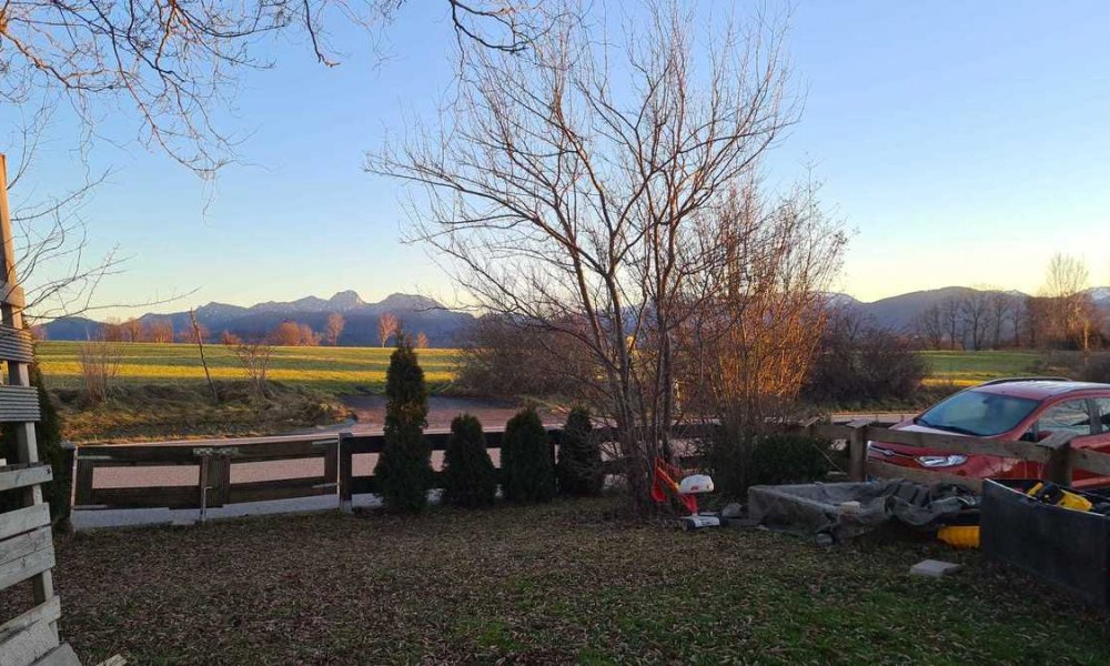 2 Familienhaus mit unverbaubaren Bergblick zu verkaufen